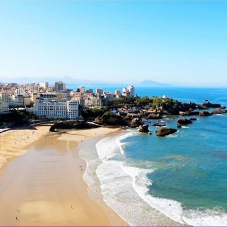 Studio Front De Mer Avec Piscine Et Balcon A Biarritz - Fr-1-3-412 Exterior photo